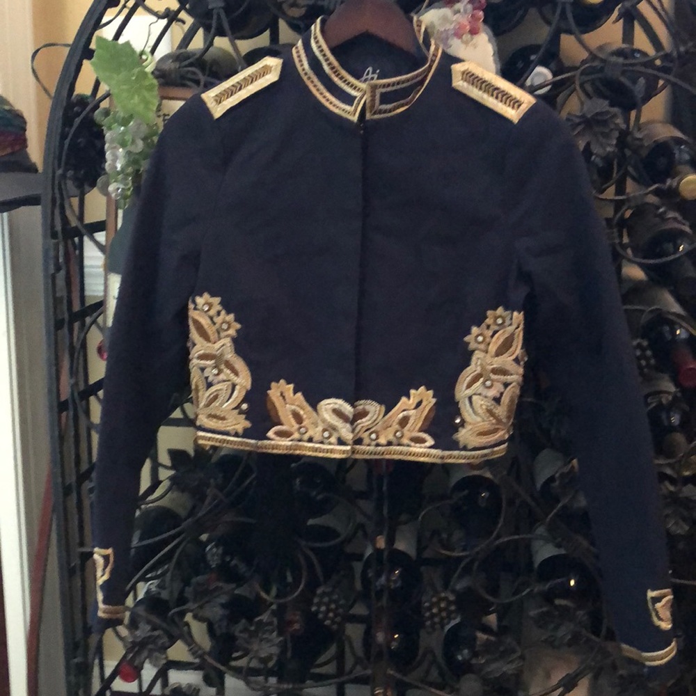 Embroidered blazer